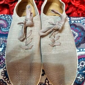 Sonoma Women's Size 8½ Fabric Sneakers -Gently used